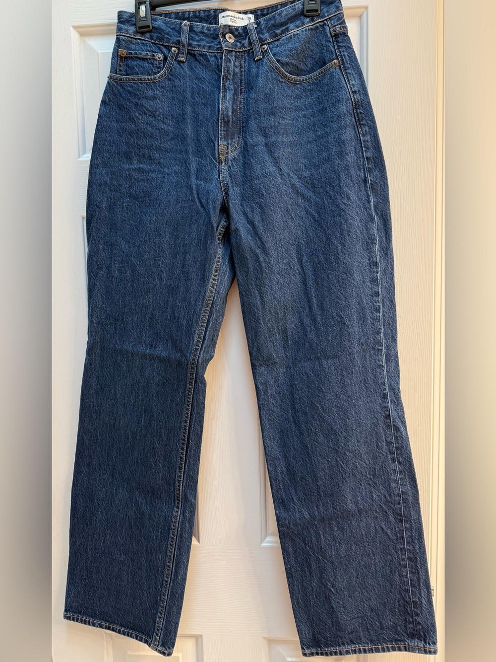 Abercrombie & Fitch The Loose High Rise Jean Curve Love Dark Denim Size 26 / 2